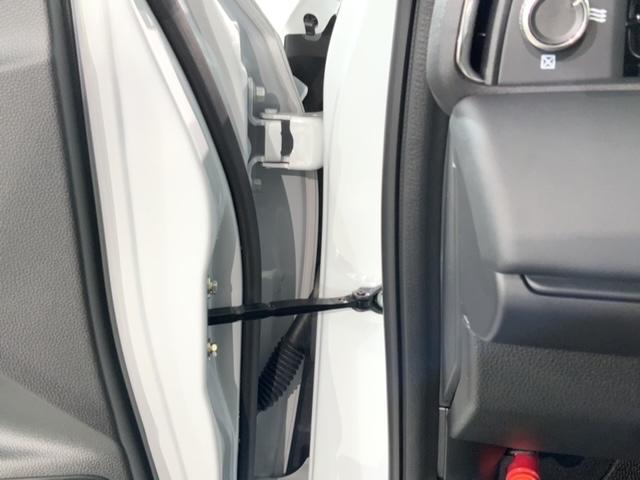 ヴェゼル ｅ：ＨＥＶＸ　ＨＳＥＮＳＩＮＧ新車保証試乗車ワンオ－ナ－　Ｒカメラ　クルコン　エアコン　シ－トヒ－タ－　スマキー　ＶＳＡ　ＬＥＤライト　ＥＴＣ車載器　エアバッグ　ＡＢＳ　４ＷＤ車　地デジＴＶ　キーレスエントリー（42枚目）