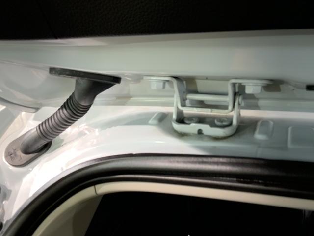 ヴェゼル ｅ：ＨＥＶＸ　ＨＳＥＮＳＩＮＧ新車保証試乗車ワンオ－ナ－　Ｒカメラ　クルコン　エアコン　シ－トヒ－タ－　スマキー　ＶＳＡ　ＬＥＤライト　ＥＴＣ車載器　エアバッグ　ＡＢＳ　４ＷＤ車　地デジＴＶ　キーレスエントリー（43枚目）