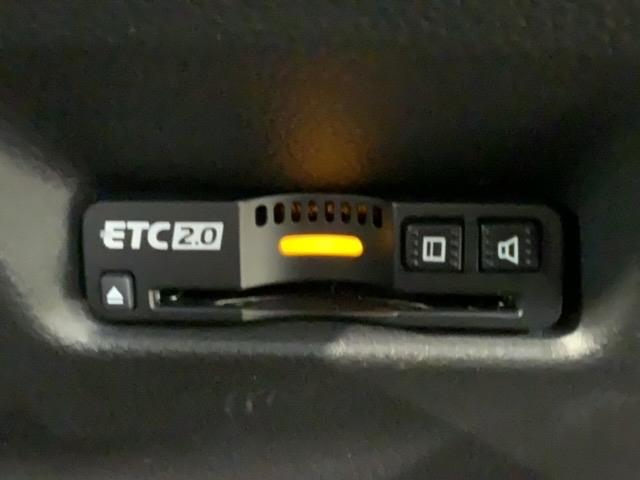 フィット e:HEVホームブラックスタイル H SENSING 新車保証 試乗車 ワンオーナー 純正ナビ TV Rカメラ マルチビュー BTオ-ディオ ETC LEDライト VSA クルコン アルミ スマートキー 盗難防止装置 整備記録簿(12枚目)