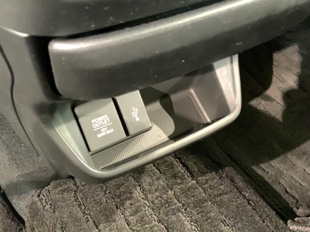 フリード＋ハイブリッド ハイブリッドＧ・ホンダセンシング　最長５年保証　ワンオーナー　ナビＶＸＭ－２１４ＶＦｉ　ＴＶ　Ｒカメラ　ＣＤ録音　ＢＴオ－ディオ　ＤＶＤ　ドラレコ　ＥＴＣ　ＬＥＤライト　ＶＳＡ　両側電動ドア　シートヒーター　クルコン　アルミ　スマキー（28枚目）