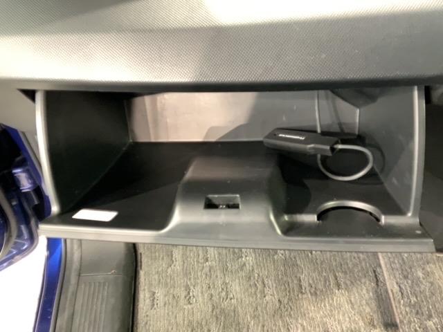 フリード Gジャストセレクション 1年保証 ワンオ-ナ- ナビVXM-145VSi TV Rカメラ BTオ-ディオ DVD ドラレコ ETC HID 両側電動ドア VSA スマ-トキ- 盗難防止装置 整備記録簿 AAC スペアキ-(24枚目)