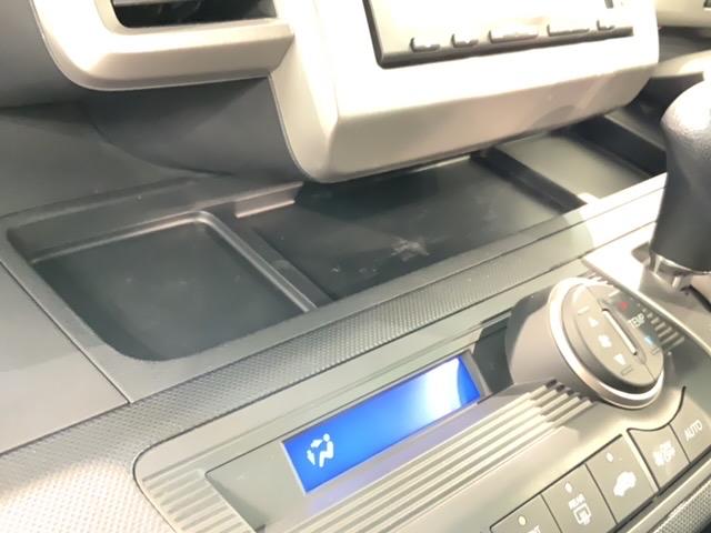 フリード Gジャストセレクション 1年保証 ワンオ-ナ- ナビVXM-145VSi TV Rカメラ BTオ-ディオ DVD ドラレコ ETC HID 両側電動ドア VSA スマ-トキ- 盗難防止装置 整備記録簿 AAC スペアキ-(25枚目)