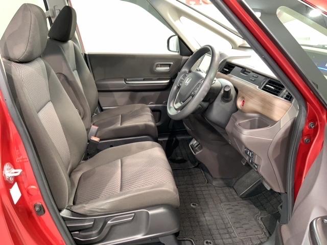 フリード Ｇ・ホンダセンシング　最長５年保証　ワンオ－ナ－　ナビＶＸＭ－２１４ＶＦｉ　ＴＶ　Ｒカメラ　ＣＤ録音　ＢＴオ－ディオ　ＤＶＤ　ＥＴＣ　両側電動ドア　ＶＳＡ　スマ－トキ－　スペアキー　盗難防止装置　整備記録簿　ドアバイザ－（17枚目）