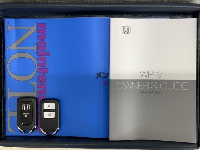 ＷＲ－Ｖ Ｚ＋ブラックスタイル　ＨｏｎｄａＳＥＮＳＩＮＧ　新車保証　試乗車　ワンオーナー　ナビＬＸＭ－２４５ＺＦＥｉ　ＴＶ　Ｒカメラ　ＢＴオ－ディオ　ＥＴＣ　ＬＥＤライト　ＶＳＡ　クルコン　アルミ　フォグ　スマートキー　盗難防止装置（16枚目）