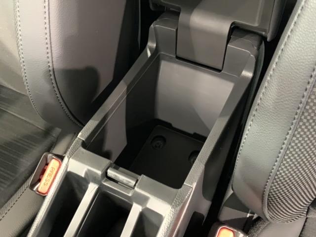 ＷＲ－Ｖ Ｚ＋ブラックスタイル　ＨｏｎｄａＳＥＮＳＩＮＧ　新車保証　試乗車　ワンオーナー　ナビＬＸＭ－２４５ＺＦＥｉ　ＴＶ　Ｒカメラ　ＢＴオ－ディオ　ＥＴＣ　ＬＥＤライト　ＶＳＡ　クルコン　アルミ　フォグ　スマートキー　盗難防止装置（29枚目）