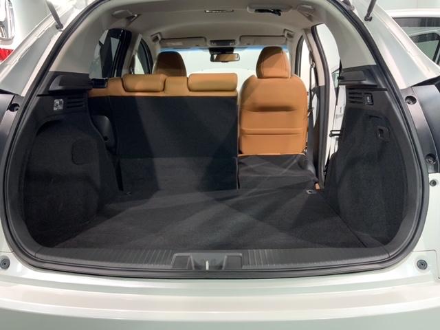 自社商品化センターにて内外装のクリーニングを実施しております！