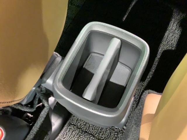 Ｎ－ＯＮＥ オリジナルスタイルプラスアーバン　Ｈ　ＳＥＮＳＩＮＧ　新車保証　試乗車　ワンオーナー　ナビＶＸＭ－２４５ＺＦＥｉ　ＴＶ　Ｒカメラ　ＢＴオ－ディオ　シートヒーター　ＥＴＣ　ＬＥＤライト　ＶＳＡ　クルコン　スマートキー　盗難防止装置（29枚目）