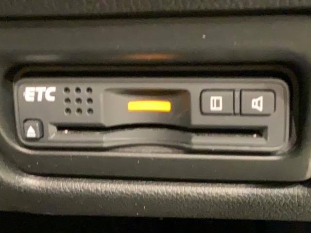 ステップワゴンスパーダ スパーダホンダセンシング　１年保証　ワンオーナー　ナビ　ＴＶ　Ｒカメラ　ＣＤ録音　ＢＴオ－ディオ　ＤＶＤ　ＥＴＣ　ＬＥＤライト　ＶＳＡ　両側電動ドア　クルコン　アルミ　フォグ　スマートキー　盗難防止装置　整備記録簿　ＡＡＣ（12枚目）