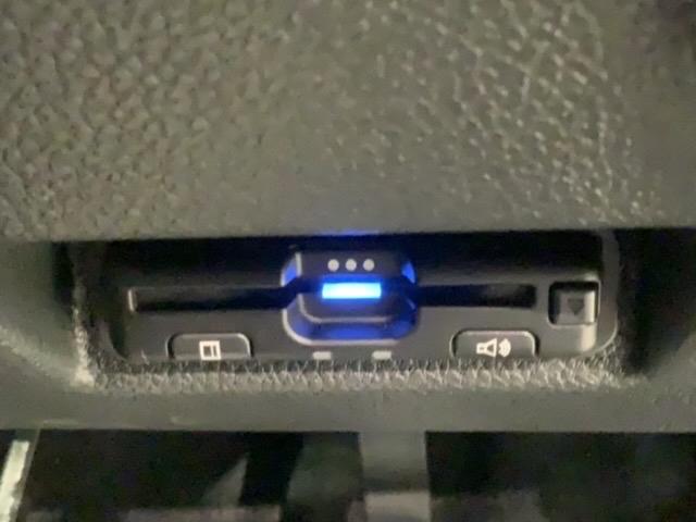 ＷＲ－Ｖ Ｚ＋ブラックスタイル　ＨｏｎｄａＳＥＮＳＩＮＧ　新車保証　試乗車　ワンオーナー　ナビＬＸＭ－２４５ＺＦＥｉ　ＴＶ　Ｒカメラ　ＢＴオ－ディオ　ＥＴＣ　ＬＥＤライト　ＶＳＡ　クルコン　アルミ　フォグ　スマートキー（13枚目）