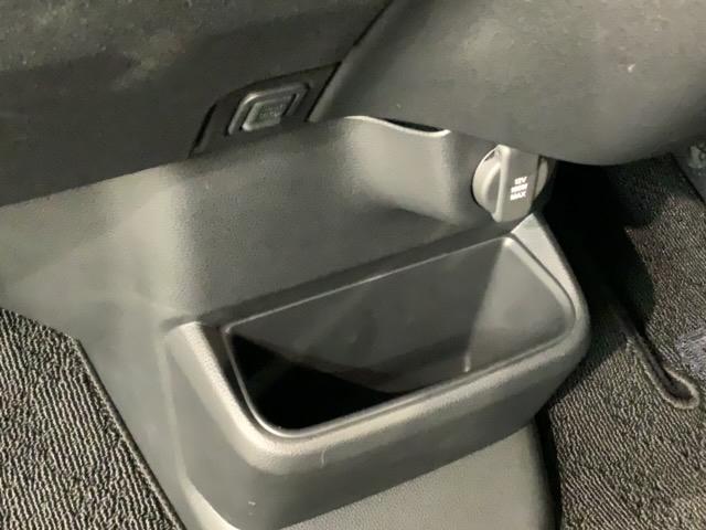 Ｎ－ＢＯＸカスタム ベースグレード　Ｈ　ＳＥＮＳＩＮＧ　新車保証　試乗車　ワンオーナー　ナビＬＸＵ－２４２ＮＢｉ　ＴＶ　Ｒカメラ　ＣＤ録音　ＢＴオ－ディオ　ＤＶＤ　シートヒーター　ＥＴＣ　ＬＥＤライト　ＶＳＡ　クルコン　アルミ　スマキー（28枚目）