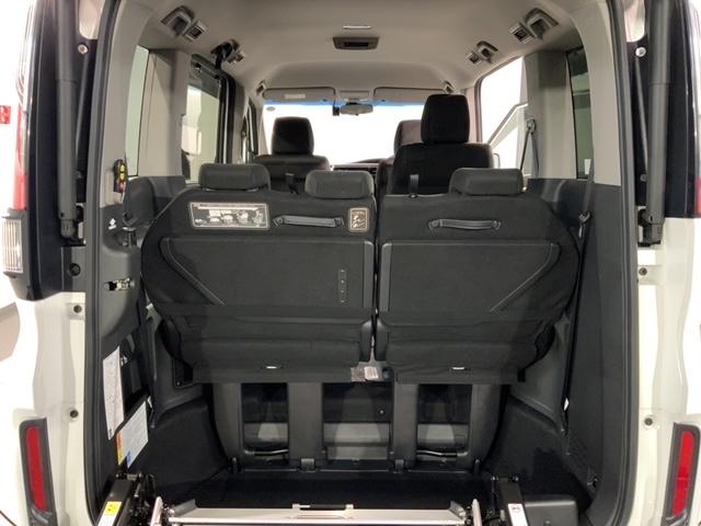 ステップワゴンスパーダ スパーダ車いす仕様車２列目乗車タイプ　ＨｏｎｄａＳＥＮＳＩＮＧ　福祉車両　最長５年保証　ワンオ－ナ－　ナビＶＸＭ－１９７ＶＦＮｉ　ＴＶ　ＣＤ録音　ＢＴオ－ディオ　ＤＶＤ　ＥＴＣ　ＬＥＤライト　両側電動ドア　ＶＳＡ　アルミ　スマ－トキ－（35枚目）