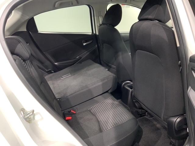 デミオ １３Ｓ　最長５年保証　純正ナビ　ＴＶ　ＢＴオ－ディオ　ＤＶＤ　衝突軽減Ｂ　ＥＴＣ　ＬＥＤライト　横滑り防止　シ－トヒ－タ－　スマ－トキ－　スペアキー　盗難防止装置　整備記録簿　ＡＡＣ　Ｗエアバッグ　ＶＳＡ（34枚目）