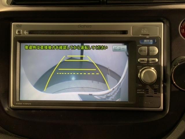 フィット シーズファインスタイル　禁煙　１年保証　ワンオ－ナ－　ナビＶＸＭ－１２８ＶＳ　ＴＶ　Ｒカメラ　ＤＶＤ　ドラレコ　ＥＴＣ　ＨＩＤ　シ－トヒ－タ－　スマ－トキ－　盗難防止装置　整備記録簿　ＡＡＣ　ドアバイザ－　Ｗエアバッグ（5枚目）