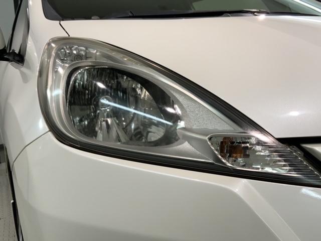 フィット シーズファインスタイル　禁煙　１年保証　ワンオ－ナ－　ナビＶＸＭ－１２８ＶＳ　ＴＶ　Ｒカメラ　ＤＶＤ　ドラレコ　ＥＴＣ　ＨＩＤ　シ－トヒ－タ－　スマ－トキ－　盗難防止装置　整備記録簿　ＡＡＣ　ドアバイザ－　Ｗエアバッグ（6枚目）