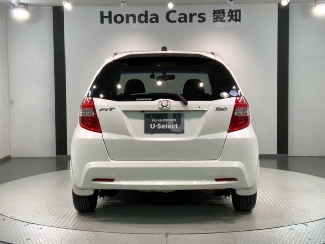 フィット シーズファインスタイル　禁煙　１年保証　ワンオ－ナ－　ナビＶＸＭ－１２８ＶＳ　ＴＶ　Ｒカメラ　ＤＶＤ　ドラレコ　ＥＴＣ　ＨＩＤ　シ－トヒ－タ－　スマ－トキ－　盗難防止装置　整備記録簿　ＡＡＣ　ドアバイザ－　Ｗエアバッグ（19枚目）