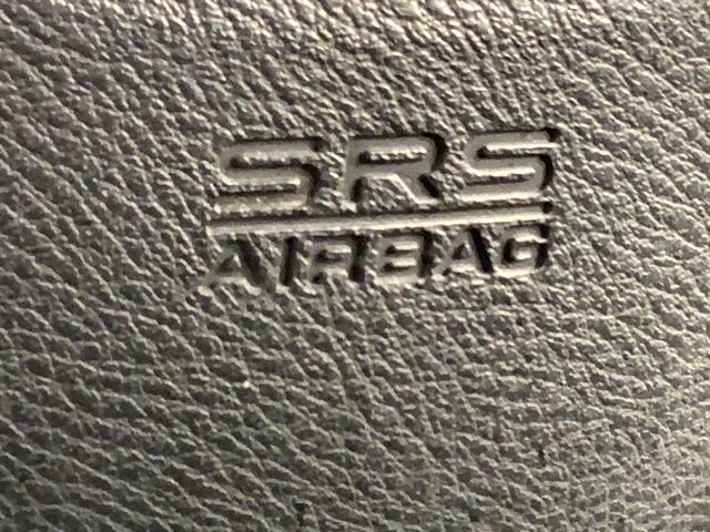 フィット シーズファインスタイル　禁煙　１年保証　ワンオ－ナ－　ナビＶＸＭ－１２８ＶＳ　ＴＶ　Ｒカメラ　ＤＶＤ　ドラレコ　ＥＴＣ　ＨＩＤ　シ－トヒ－タ－　スマ－トキ－　盗難防止装置　整備記録簿　ＡＡＣ　ドアバイザ－　Ｗエアバッグ（22枚目）