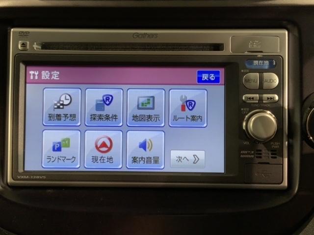 フィット シーズファインスタイル　禁煙　１年保証　ワンオ－ナ－　ナビＶＸＭ－１２８ＶＳ　ＴＶ　Ｒカメラ　ＤＶＤ　ドラレコ　ＥＴＣ　ＨＩＤ　シ－トヒ－タ－　スマ－トキ－　盗難防止装置　整備記録簿　ＡＡＣ　ドアバイザ－　Ｗエアバッグ（39枚目）