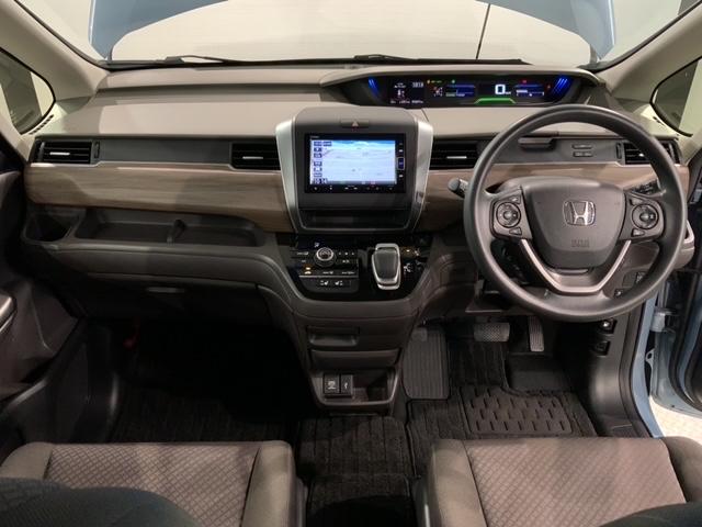 フリードハイブリッド ハイブリッド・Ｇホンダセンシング　最長５年保証　ワンオ－ナ－　ナビＶＸＭ－２０４ＶＦｉ　ＴＶ　Ｒカメラ　ＣＤ録音　ＢＴオ－ディオ　ＤＶＤ　ドラレコ　ＥＴＣ　ＬＥＤライト　両側電動ドア　ＶＳＡ　シ－トヒ－タ－　スマ－トキ－　軽減ブレーキ（9枚目）