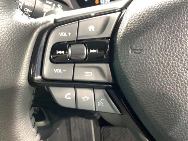 ＷＲ－Ｖ Ｚブラックスタイル　ＨｏｎｄａＳＥＮＳＩＮＧ　新車保証　試乗車　ワンオ－ナ－　ナビＬＸＭ－２４５ＺＦＥｉ　ＴＶ　Ｒカメラ　ＥＴＣ　ＬＥＤライト　ＶＳＡ　アルミ　スマートキー　スペアキー　盗難防止装置　整備記録簿（11枚目）