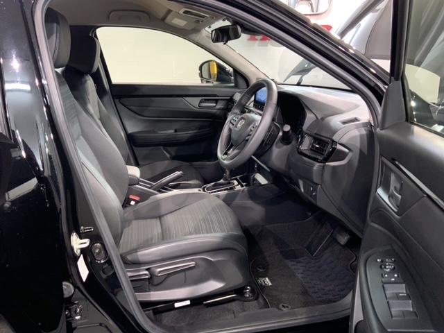 ＷＲ－Ｖ Ｚブラックスタイル　ＨｏｎｄａＳＥＮＳＩＮＧ　新車保証　試乗車　ワンオ－ナ－　ナビＬＸＭ－２４５ＺＦＥｉ　ＴＶ　Ｒカメラ　ＥＴＣ　ＬＥＤライト　ＶＳＡ　アルミ　スマートキー　スペアキー　盗難防止装置　整備記録簿（17枚目）