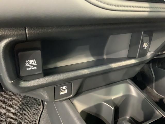 ＷＲ－Ｖ Ｚブラックスタイル　ＨｏｎｄａＳＥＮＳＩＮＧ　新車保証　試乗車　ワンオ－ナ－　ナビＬＸＭ－２４５ＺＦＥｉ　ＴＶ　Ｒカメラ　ＥＴＣ　ＬＥＤライト　ＶＳＡ　アルミ　スマートキー　スペアキー　盗難防止装置　整備記録簿（25枚目）