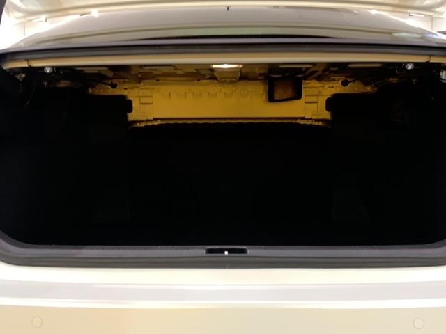 カムリ WS 禁煙 2ト-ン 最長5年保証 純正ナビ Rカメラ BTオ-ディオ DVD ドラレコ 衝突軽減B ETC LEDライト 横滑り防止 電動シート クルコン アルミ フォグ スマートキー 盗難防止装置(37枚目)