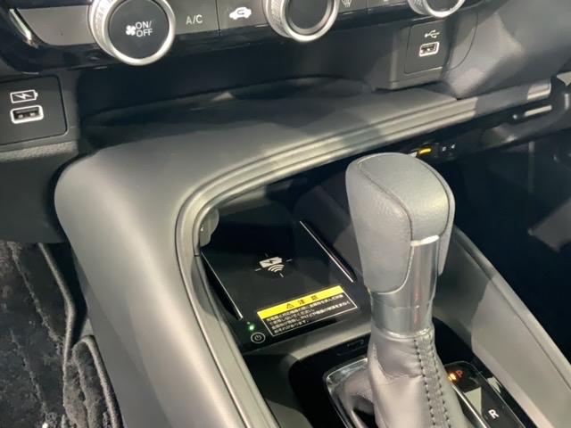 ヴェゼル e:HEVX HondaSENSING 禁煙 最長5年保証 ワンオ-ナ- 純正ナビTV Rカメラ BTオ-ディオ ETC LEDライト VSA クルコン アルミ スマ-トキ- スペアキ- 盗難防止装置 整備記録簿(27枚目)