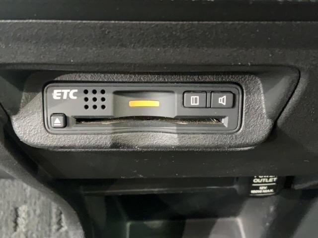 フリード Ｇプレミアムエディション　１年保証　ワンオ－ナ－　ナビＶＸＭ－１６５ＶＦｉ　ＴＶ　Ｒカメラ　ＣＤ録音　ＤＶＤ　ＥＴＣ　ＨＩＤ　両側電動ドア　ＶＳＡ　クルコン　スマ－トキ－　盗難防止装置　整備記録簿　ＡＡＣ　スペアキ－　Ｂカメラ（12枚目）