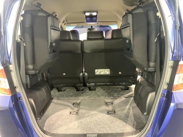 フリード Ｇプレミアムエディション　１年保証　ワンオ－ナ－　ナビＶＸＭ－１６５ＶＦｉ　ＴＶ　Ｒカメラ　ＣＤ録音　ＤＶＤ　ＥＴＣ　ＨＩＤ　両側電動ドア　ＶＳＡ　クルコン　スマ－トキ－　盗難防止装置　整備記録簿　ＡＡＣ　スペアキ－　Ｂカメラ（19枚目）