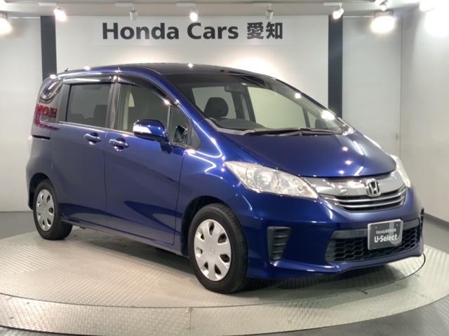 フリード Ｇプレミアムエディション　１年保証　ワンオ－ナ－　ナビＶＸＭ－１６５ＶＦｉ　ＴＶ　Ｒカメラ　ＣＤ録音　ＤＶＤ　ＥＴＣ　ＨＩＤ　両側電動ドア　ＶＳＡ　クルコン　スマ－トキ－　盗難防止装置　整備記録簿　ＡＡＣ　スペアキ－　Ｂカメラ（52枚目）