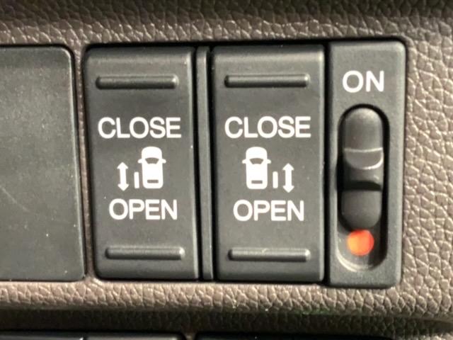 フリードハイブリッド ハイブリッド・Ｇホンダセンシング　禁煙　ワンオ－ナ－　ナビＶＸＭ－２１４ＶＦｉ　ＴＶ　Ｒカメラ　ＣＤ録音　ＢＴオ－ディオ　ＤＶＤ　ＥＴＣ　ＬＥＤライト　両側電動ドア　ＶＳＡ　シ－トヒ－タ－　クルコン　スマ－トキ－　盗難防止装置（13枚目）