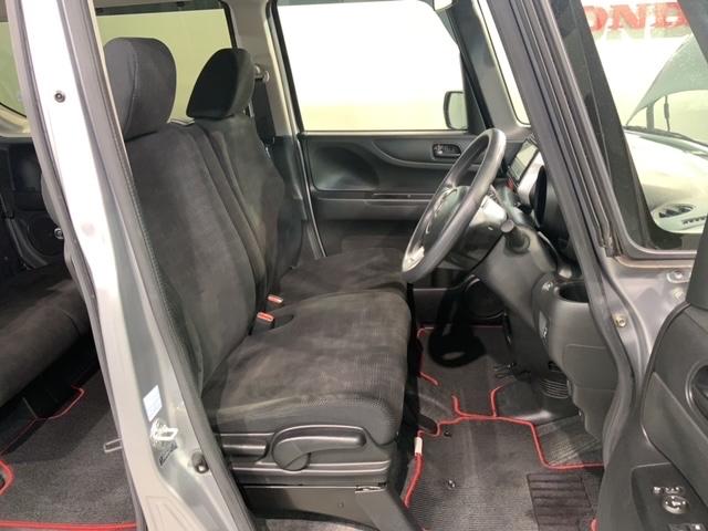 Ｎ－ＢＯＸ ＧＳＳパッケージ　禁煙　あんしんＰＫＧ　１年保証　ナビＴＶ　Ｒカメラ　ＣＤ録音　ＢＴオ－ディオ　ＤＶＤ　シ－トヒ－タ－　ＥＴＣ　ＨＩＤ　両側電動ドア　ＶＳＡ　スマ－トキ－　スペアキ－　盗難防止装置　ドアバイザ－（17枚目）