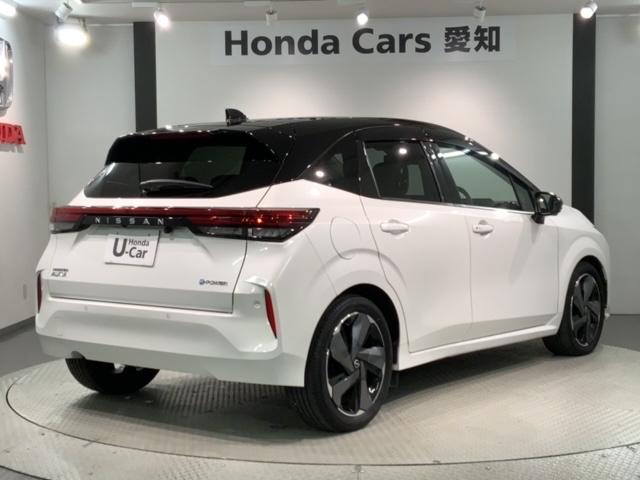 ���Џ��i���Z���^�[�ɂē��O���̃N���[�j���O�����{���Ă���܂��I