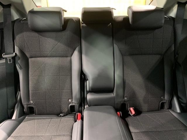 ヴェゼル ｅ：ＨＥＶＺ　ＨｏｎｄａＳＥＮＳＩＮＧ　禁煙　最長５年保証　ワンオ－ナ－　純正ナビＴＶ　Ｒカメラ　ＢＴオ－ディオ　ＥＴＣ　ＬＥＤライト　ＶＳＡ　シ－トヒ－タ－　アルミ　スマ－トキ－　スペアキ－　盗難防止装置　ＬＤＡ（32枚目）