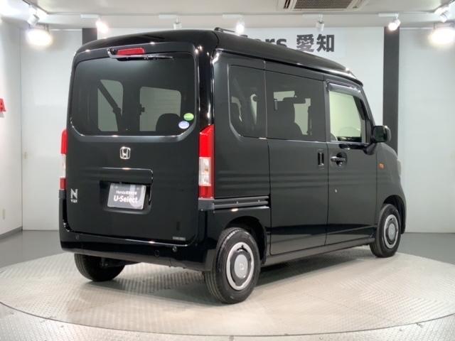 ���Џ��i���Z���^�[�ɂē��O���̃N���[�j���O�����{���Ă���܂��I