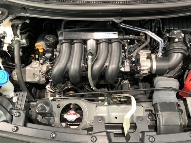 ���Џ��i���Z���^�[�ɂē��O���̃N���[�j���O�����{���Ă���܂��I