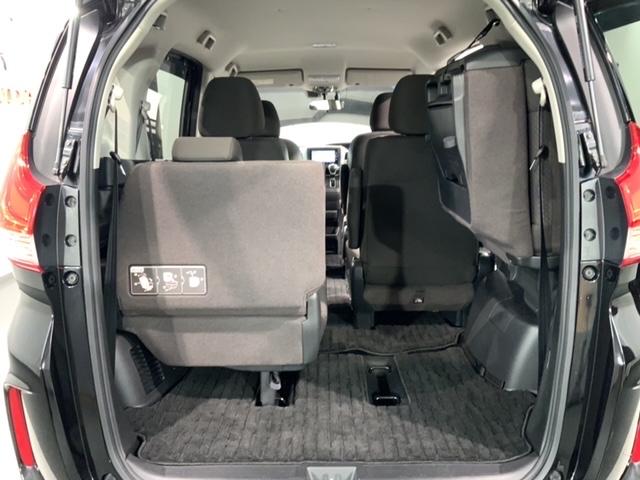 ���Џ��i���Z���^�[�ɂē��O���̃N���[�j���O�����{���Ă���܂��I