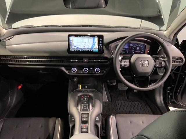 �g���₷�����C�A�E�g�̃_�b�V���{�[�h���ӂł��B�I�[�g�G�A�R���⏬������ȂǊ��������������ڂł��B