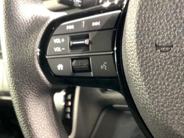 Ｎ－ＢＯＸカスタム ベースグレード　ＨｏｎｄａＳＥＮＳＩＮＧ　試乗禁煙車　ワンオ－ナ－　ナビＬＸＵ－２４２ＮＢＩ　ＴＶ　Ｒカメラ　ＣＤ録音　ＢＴオーディオ　ＤＶＤ　シ－トヒ－タ－　ＥＴＣ　ＬＥＤライト　ＶＳＡ　片側電動　クルコン　ＬＫＡ（10枚目）
