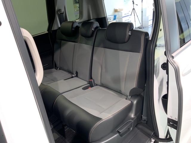 ���Џ��i���Z���^�[�ɂē��O���̃N���[�j���O�����{���Ă���܂��I