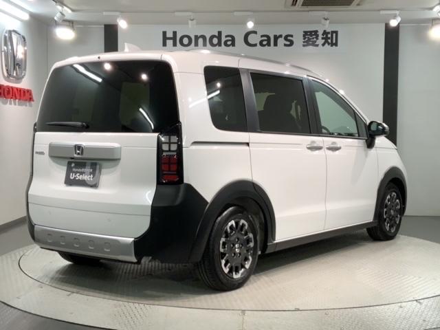 ���Џ��i���Z���^�[�ɂē��O���̃N���[�j���O�����{���Ă���܂��I