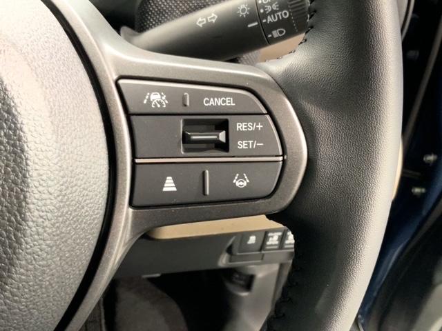 フリード エアーＥＸ　Ｈ　ＳＥＮＳＩＮＧ　新車保証　ワンオ－ナ－　ナビＬＸＭ－２４７ＶＦＬｉ　ＴＶ　Ｒカメラ　ＣＤ録音　ＢＴオ－ディオ　ＤＶＤ　ドラレコ　ＥＴＣ　ＬＥＤライト　両側電動ドア　ＶＳＡ　シ－トヒ－タ－　アルミ（11枚目）