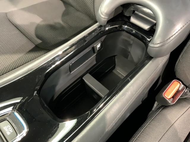 ヴェゼル ハイブリッドＸ・ホンダセンシング　最長５年保証　ワンオーナー　ナビＶＸＭ－２１７ＶＦＥｉ　ＴＶ　Ｒカメラ　ＣＤ録音　ＢＴオ－ディオ　ＤＶＤ　ドラレコ　ＥＴＣ　ＬＥＤライト　ＶＳＡ　シートヒーター　クルコン　アルミ　フォグ　スマートキー（29枚目）