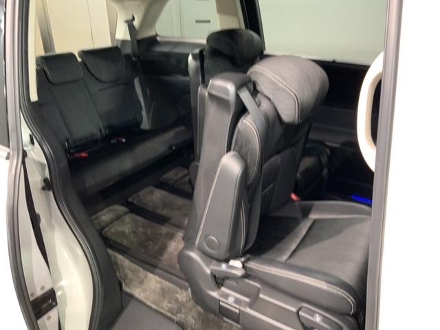 ���Џ��i���Z���^�[�ɂē��O���̃N���[�j���O�����{���Ă���܂��I