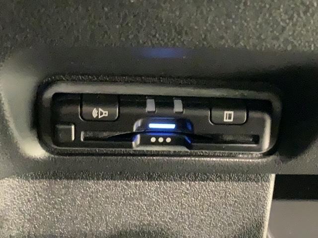 Ｎ－ＢＯＸカスタム ベースグレード　Ｈ　ＳＥＮＳＩＮＧ　レンタアップ　最長５年保証　ナビＶＸＭ－２４５ＺＦＥｉ　ＴＶ　Ｒカメラ　ＢＴオ－ディオ　シ－トヒ－タ－　ＥＴＣ　ＬＥＤライト　ＶＳＡ　クルコン　アルミ　スマ－トキ－　盗難防止装置（13枚目）