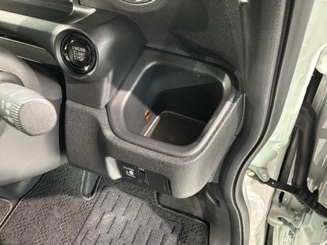 Ｎ－ＢＯＸカスタム ベースグレード　Ｈ　ＳＥＮＳＩＮＧ　新車保証　試乗車　ワンオ－ナ－　ナビＬＸＵ－２４２ＮＢｉ　ＴＶ　Ｒカメラ　ＣＤ録音　ＢＴオ－ディオ　ＤＶＤ　シ－トヒ－タ－　ＥＴＣ　ＬＥＤライト　ＶＳＡ　クルコン　アルミ　ＡＡＣ（29枚目）