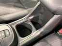 ｅ：ＨＥＶホーム　ＨＳＥＮＳＩＮＧ　新車保証　試乗車　ワンオ－ナ－　前後誤発進抑制機能　助手席エアバッグ　運転席エアバッグ　１オナ　ＬＥＤライト　ＵＳＢ接続　バックカメラ　ＡＢＳ　サイドエアバッグ　フルセグＴＶ　記録簿（26枚目）