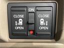 ターボ　ＨＳＥＮＳＩＮＧ２ト－ン新車保証試乗車　整備記録簿　ＬＥＤヘッド　ＥＴＣ車載器　オートエアコン　バックカメラ　両側電動ドア　パワーウィンドウ　キーフリー　シートヒーター　フルセグ　スマートキー　ＤＶＤ（13枚目）