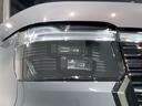 LEDヘッドライトは、点灯の瞬間から最大光量を発揮し、突然暗くなるトンネルなどでの安定感を高めます。