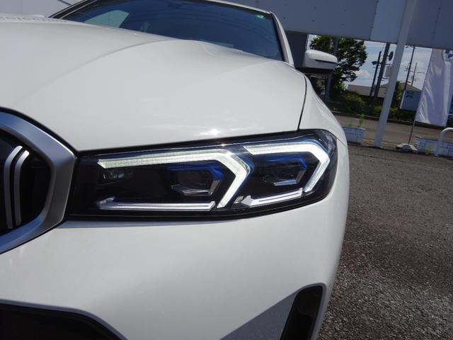 ３シリーズ ３２０ｉ　Ｍスポーツ　後期モデル　１９ＡＷ　ＬＥＤヘッドライト　全周囲カメラ　前車追従システム　電動テールゲート　純正ナビ　純正バックカメラ　純正ＥＴＣ　禁煙車　２年保証（12枚目）